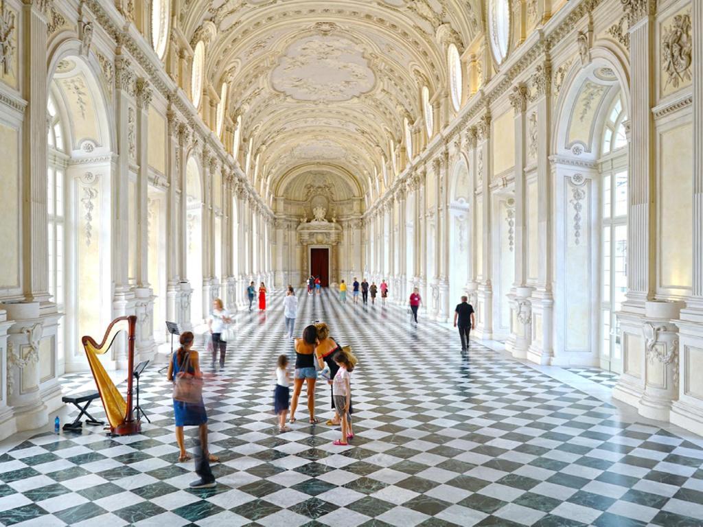 Alle Porte Della Reggia Venaria Reale Eksteriør billede